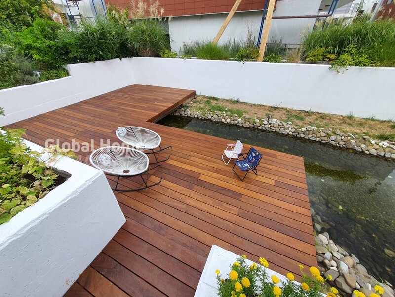 Baneasa, Sisesti, vedere lacul Grivita, vila 343 mp, ponton si lac artificial