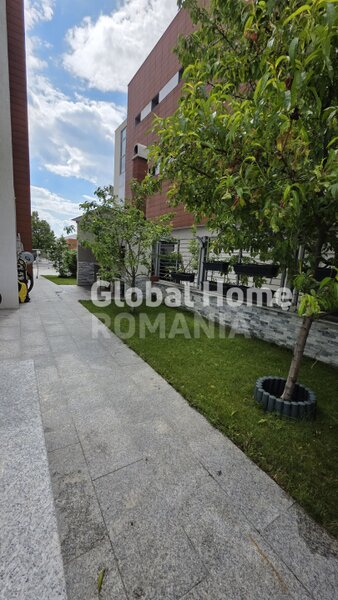 Baneasa, Sisesti, vila 343 mp, vedere lacul Grivita, ponton si lac artificial.